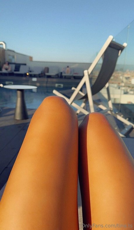 tina ts ポルノモデル 写真