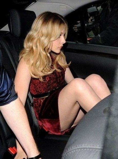 ベビーシッターオンリーファンズ 美しいヌード 画像