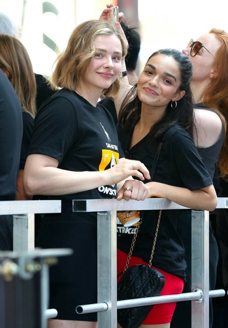 ビキニプリンセスオンリーファンズ ホット 画像