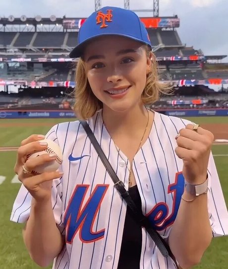 ソロ男性オンリーファンズ 無料セクシー 写真