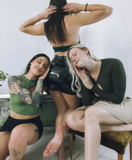 luizaconlaz 独占女優 写真