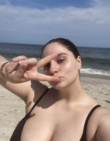 Elisabeth Marchini ホットモデル ギャラリー