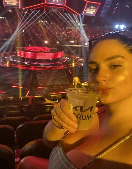 Elisabeth Marchini 可愛いモデル 写真