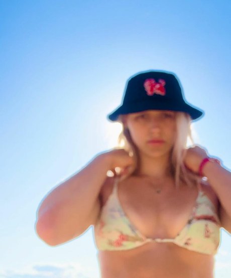 ellenvy アートモデル 写真