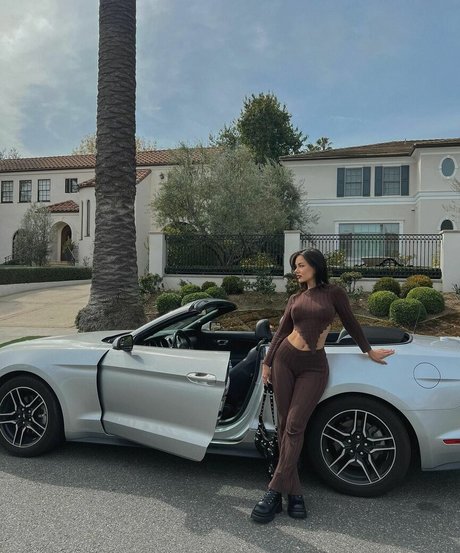 巨乳オナニーオンリーファンズ 無料ポルノ 写真