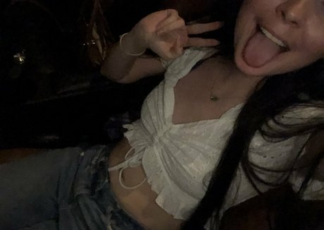 Zhaddie Grey モデル 写真