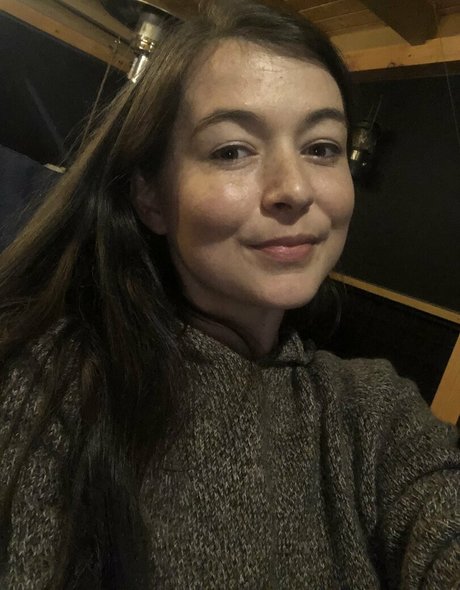 Zhaddie Grey ヌードスター 写真