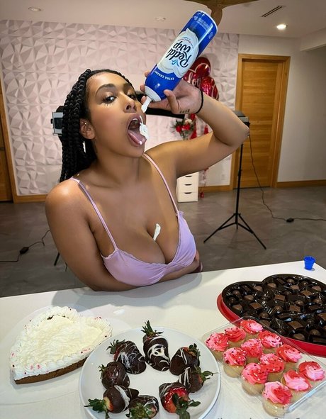 毛深い妊婦オンリーファンズ トップ ギャラリー