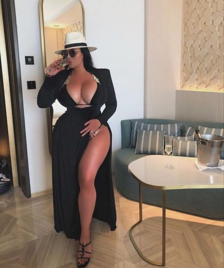 エボニートップオンリーファン 限定 写真