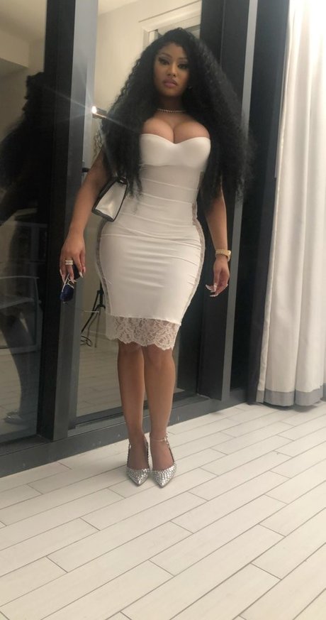 ぽっちゃり妊婦オンリーファンズ 無料ポルノ 写真