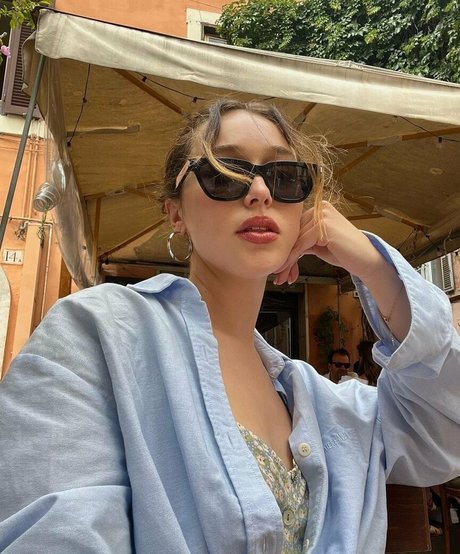 レズビアン乱交オンリーファンズ 無料 写真