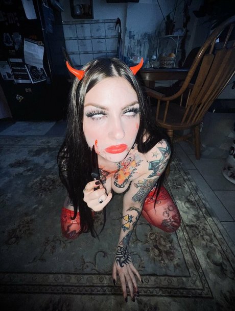 女性のオーガズム オンリーファンズ ポルノ 画像