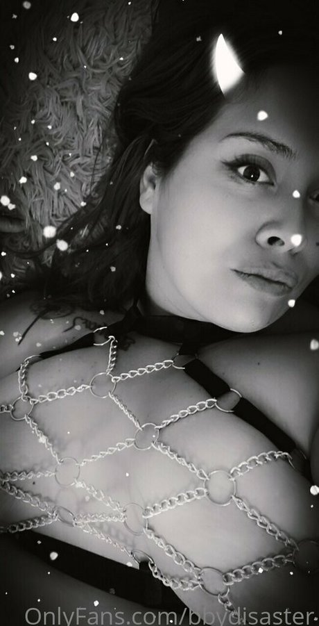 小柄な足オンリーファンズ セクシーヌード 写真