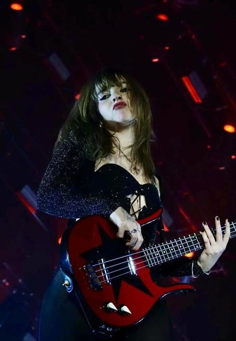 軍事オンリーファンズ ヌード ギャラリー