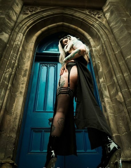 タンオンリーファン 無料ポルノ 写真