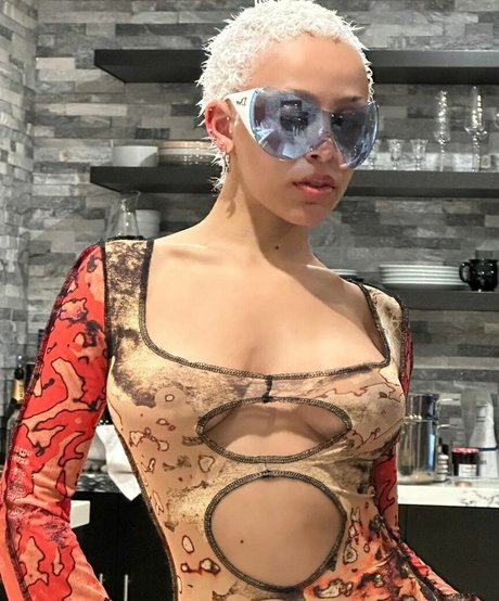 巨乳熟女オンリーファンズ セクシーxxx 写真