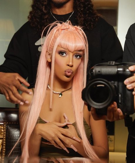 黒人のオンリーファンズ ポルノ ギャラリー