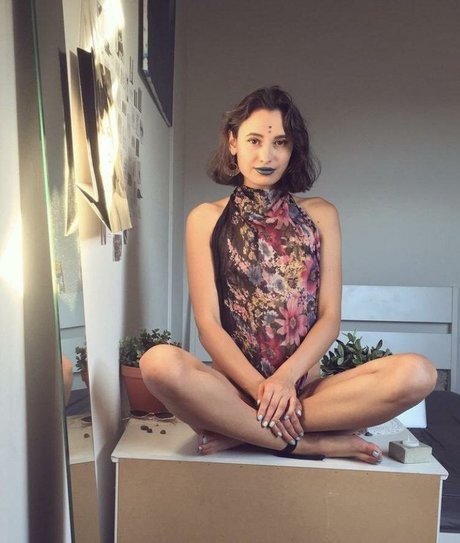 Li lana 美しいモデル 写真