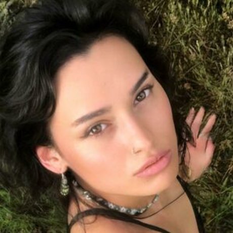 Li lana 独占ポルノスター 写真