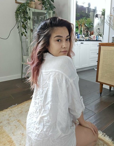 AvaGG ヌードモデル 画像