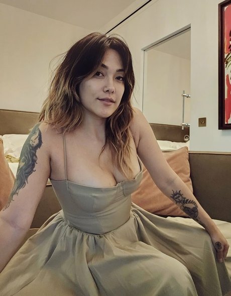 AvaGG ポルノスター 写真