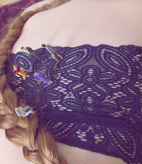 lillith915 可愛いモデル 写真