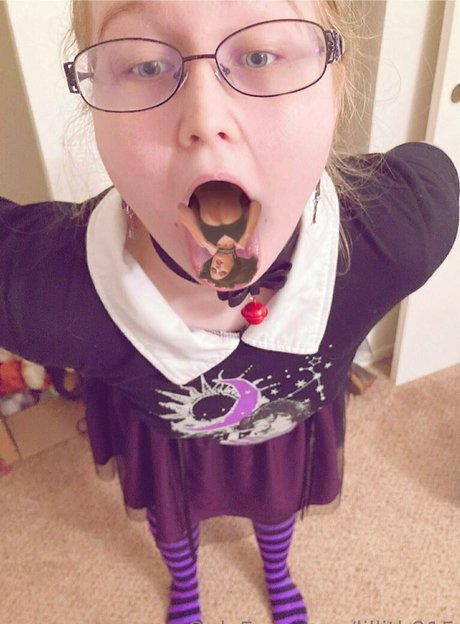 巨乳で痩せているオンリーファンズ アートxxx 写真