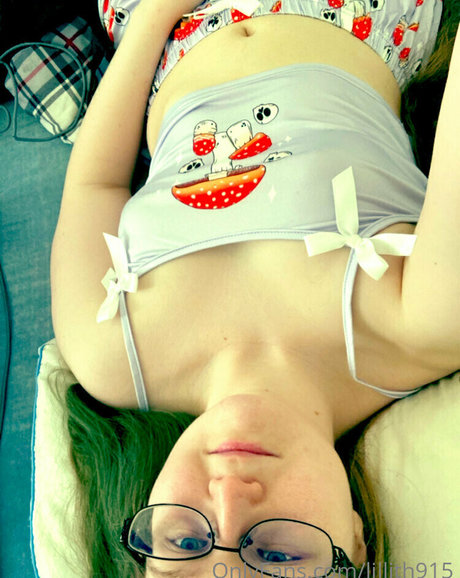 lillith915 写真集