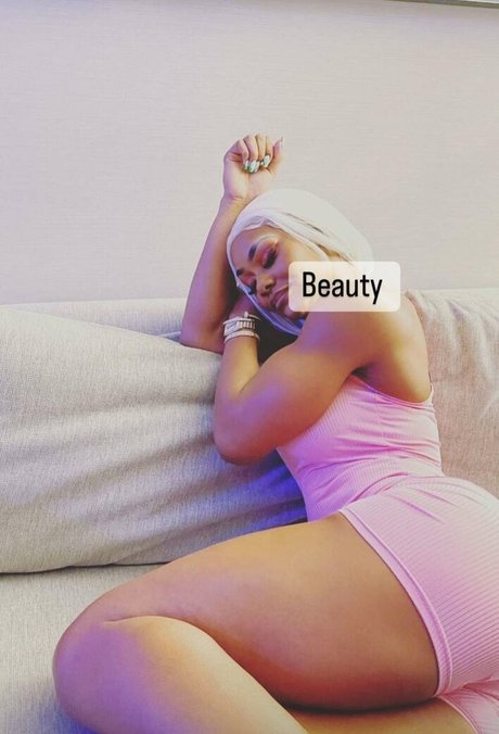 ピナイオンリーファンズ アートヌード ギャラリー