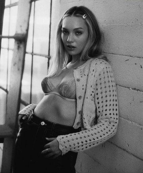 フィットネスガールズオンリーファンズ エロ 写真