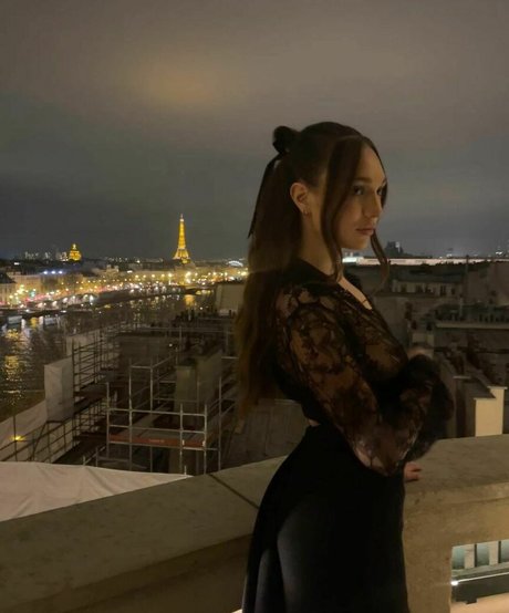 ワークアウト オンリーファンズ セクシー 写真