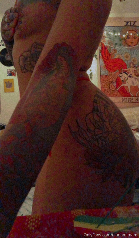 トランス熟女オンリーファンズ ホットセックス 写真