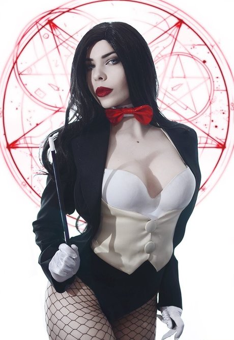 アジア人メイドオンリーファンズ 限定 写真