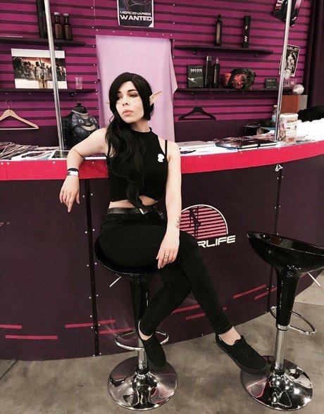 黒人女性のオンリーファンズ 裸 写真