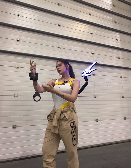 アジア人ニューハーフオンリーファンズ ヌード 画像