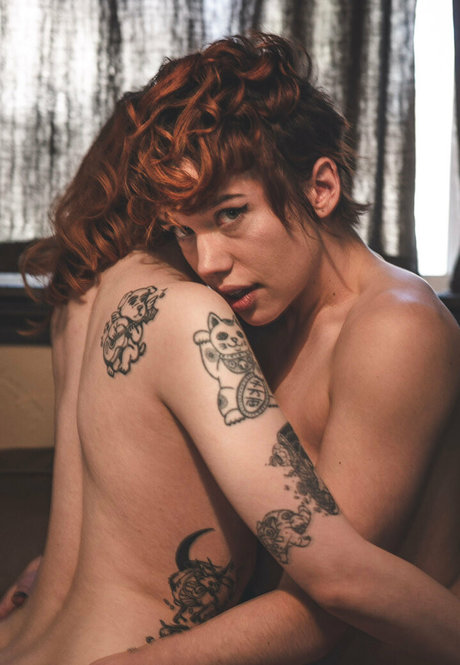 パパ ゲイ オンリーファンズ アート裸 写真