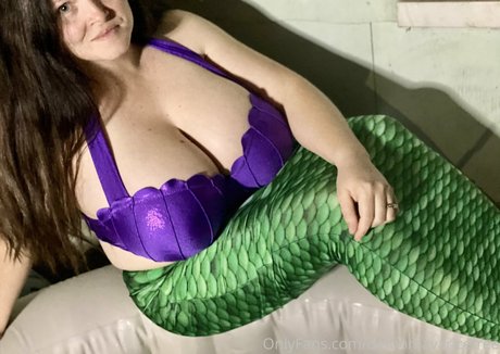 demoraavaricefree ポルノスター ホット 写真