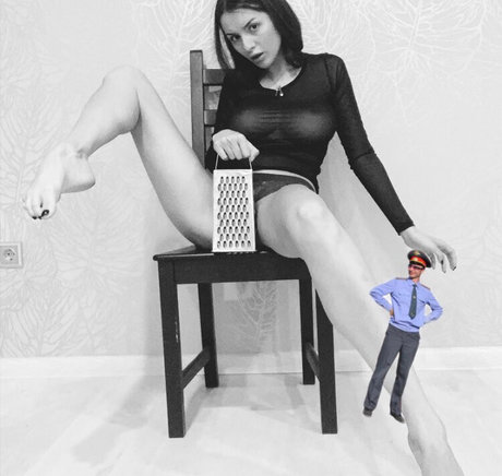 黒髪の熟女オンリーファンズ えろ 画像