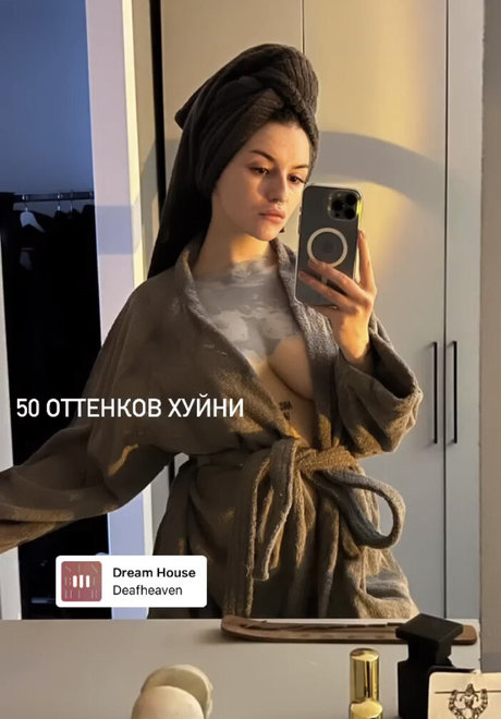 Rita Flores ポルノスター セックス 写真