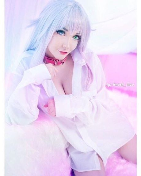 セーリングオンリーファンズ ポルノグラフィック 写真