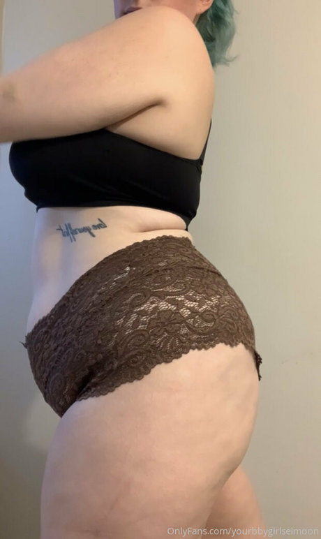 yourbbygirlselmoon ヌードモデル 画像