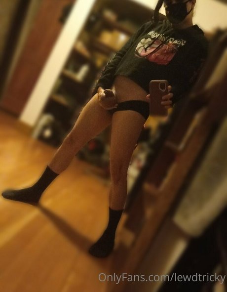 lewdtricky 素敵なスター 写真