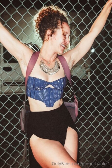 Gingerbanks1 スター ヌード アーカイブ