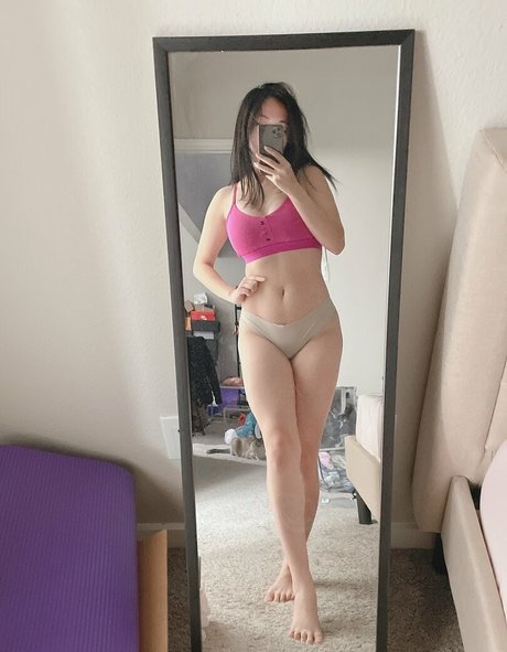 yooniefree アート女優 写真