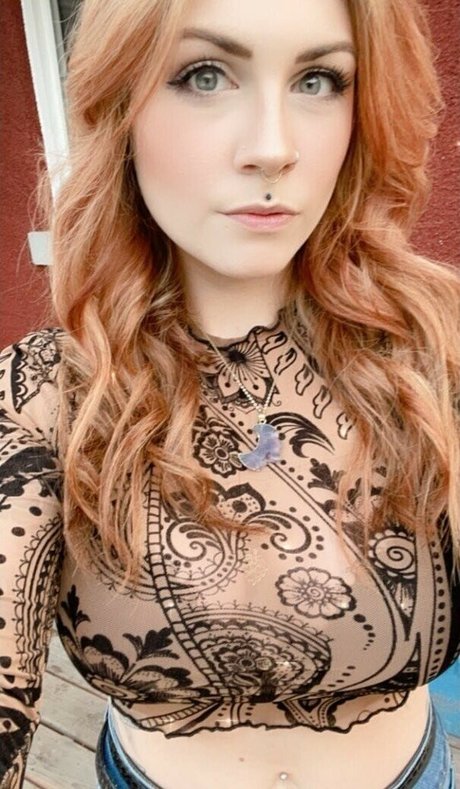 official miss gigi 美しい女優 写真