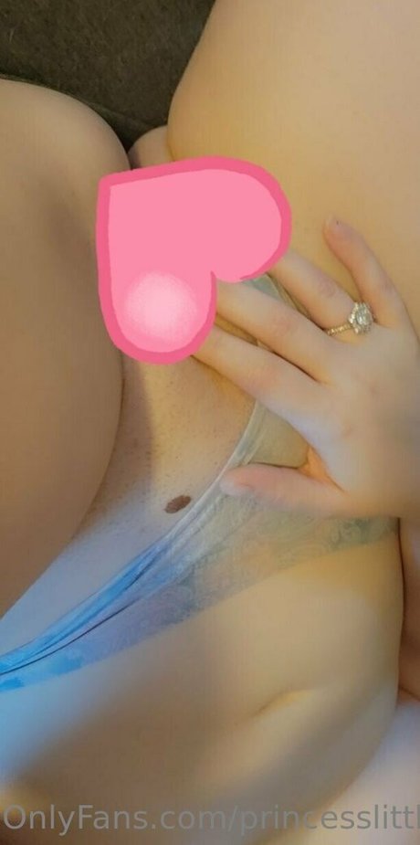 princesslittlelucy ポルノモデル 写真