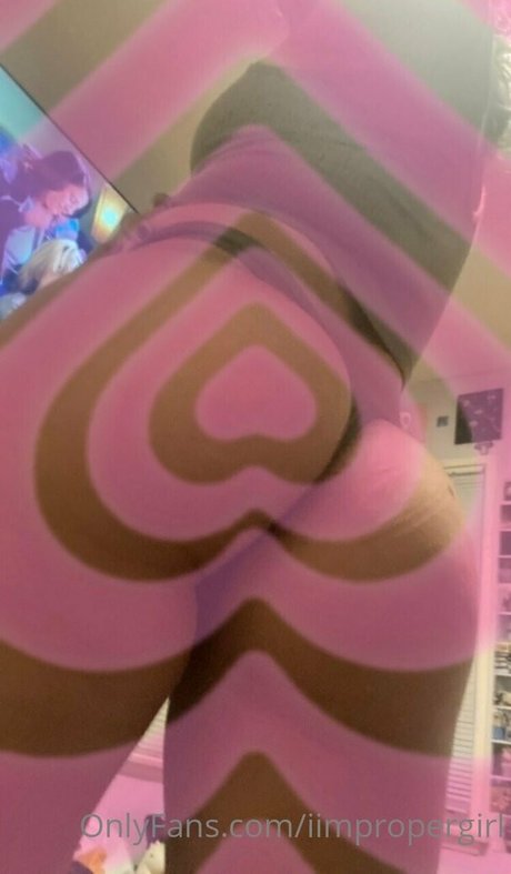 iimpropergirl 美しいモデル 画像