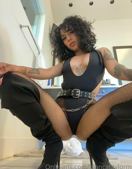 biancataylorm ヌードモデル 画像