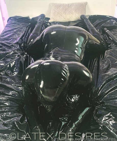 latexdesires 裸の女優 アーカイブ