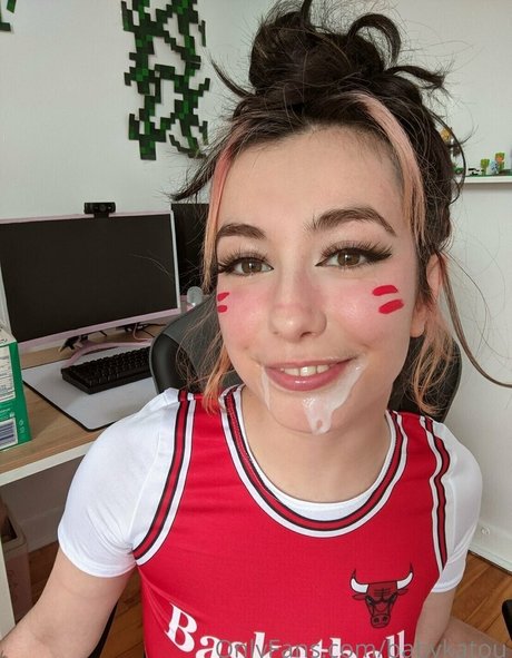 チェコのティーンズオンリーファンズ ホット裸 写真